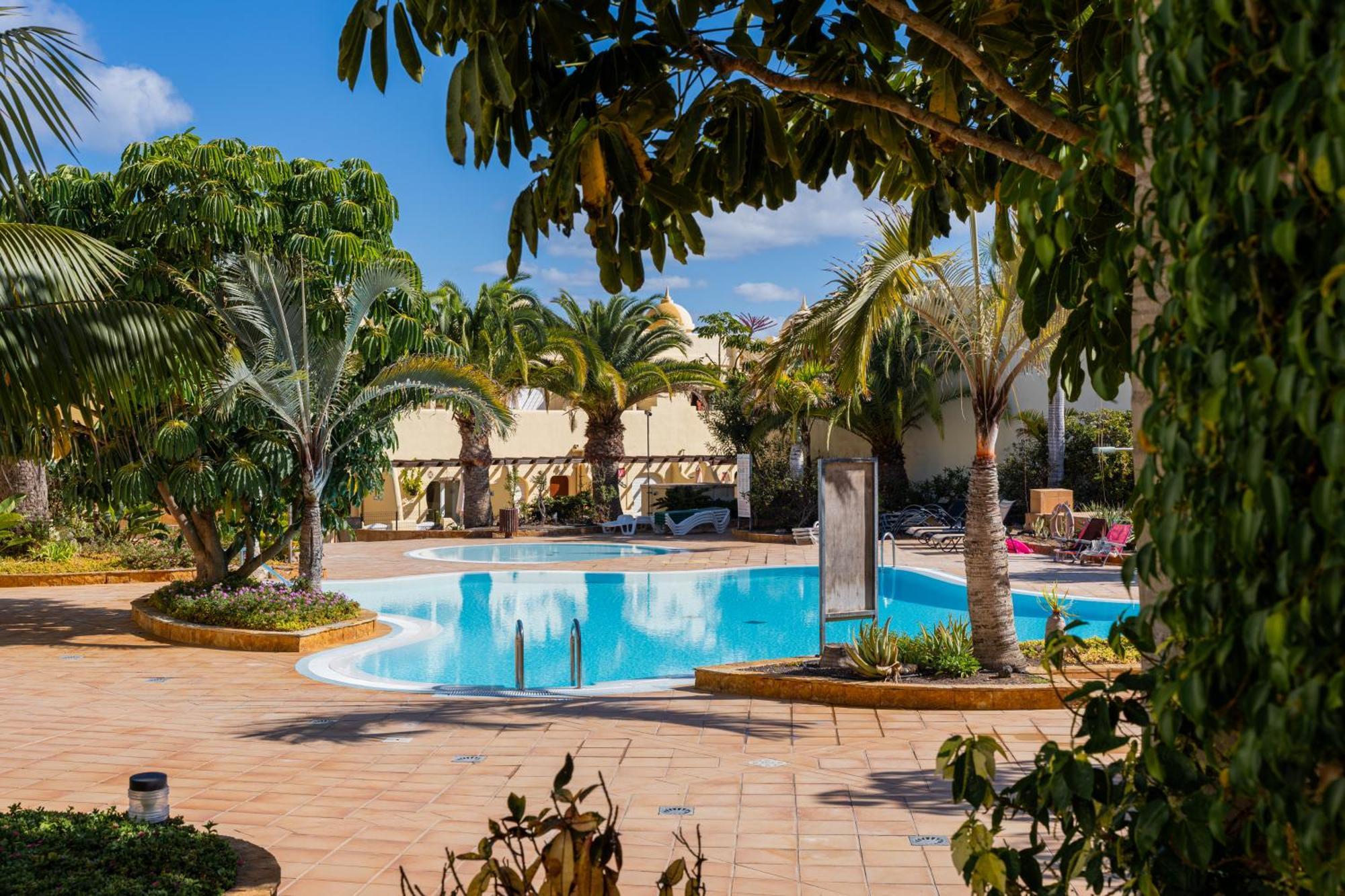 Villas Y Apartamentos El Sultan كوراليهو المظهر الخارجي الصورة
