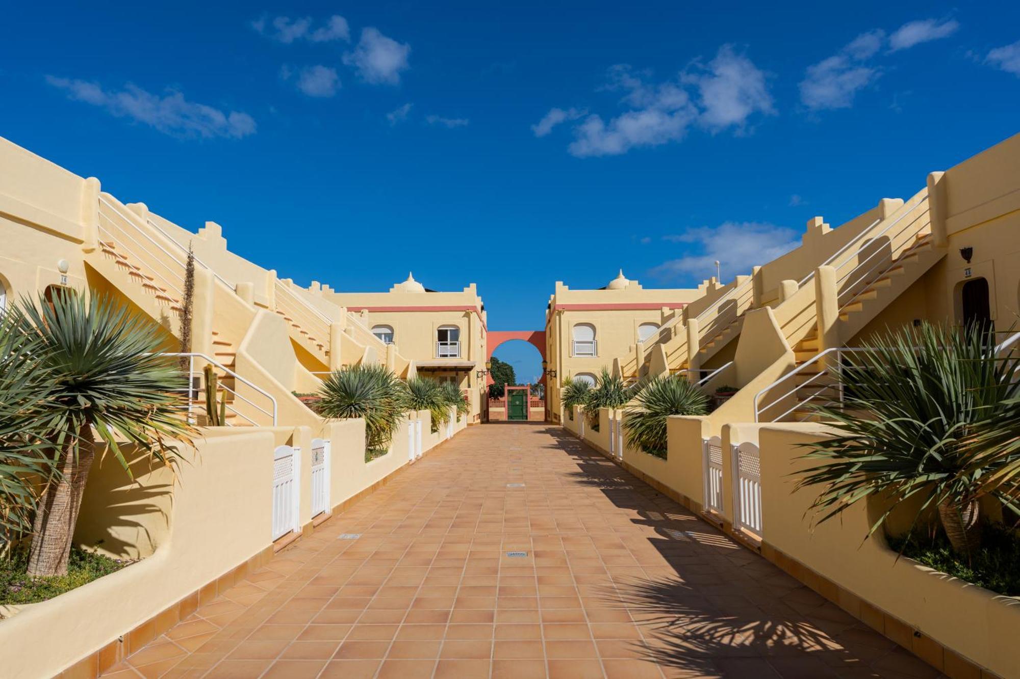 Villas Y Apartamentos El Sultan كوراليهو المظهر الخارجي الصورة